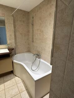 85138 flat the vale golders green london nw11 8st