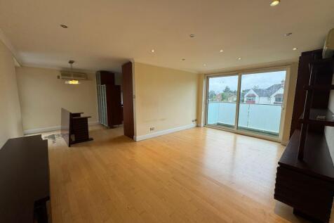 85138 flat the vale golders green london nw11 8st