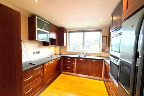 85138 flat the vale golders green london nw11 8st