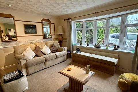 undefined, Waterloo Road, Capel Hendre
