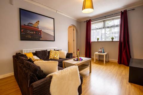 6 bedroom house to rent, Ulcombe Gardens, Canterbury, Kent