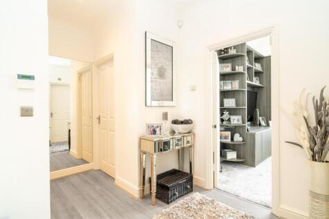 85138 flat west hall beningfield drive st albans 
