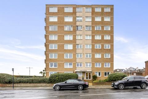 Kingsway, Hove, BN3