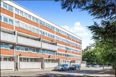 undefined, Suffolk Square, NR2