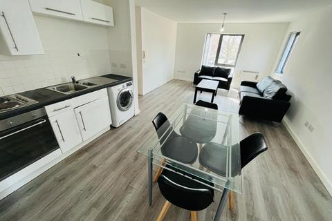2 bedroom flat to rent, Ordsall Lane, Manchester M5