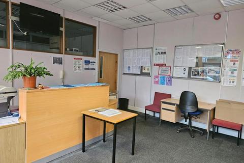 Warehouse to rent, Pegamoid Rd London N18 2NG