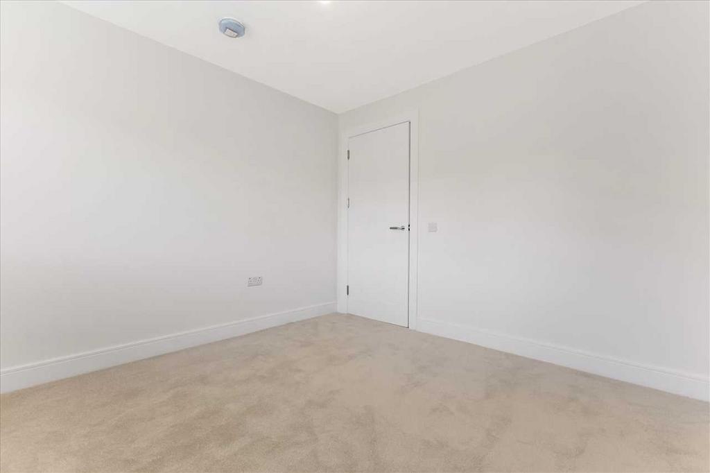 Bedroom One (2)