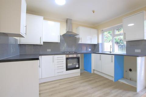 undefined, The Crossways, Heston TW5