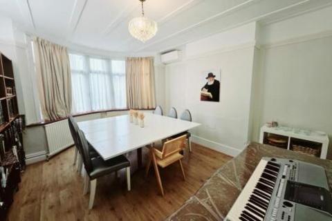 undefined, Cranbourne Gardens London, NW11 0HP