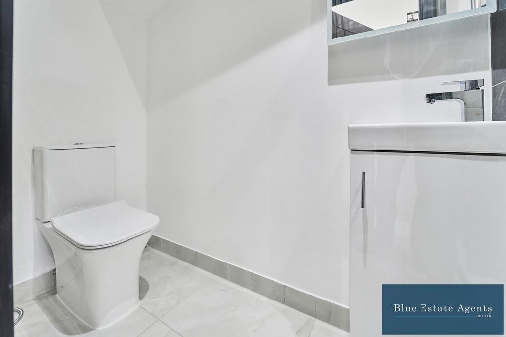 Ground Floor Shower & WC Suite