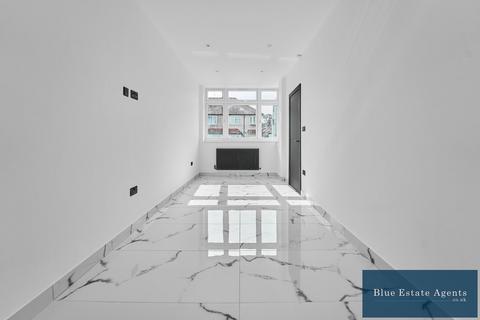 undefined, Meadow Road, Feltham, TW13