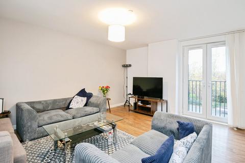 3 bedroom apartment for sale, Sillavan Way, Salford M3