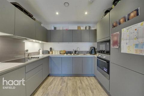 1 bedroom apartment to rent, Woodall Road, Enfield