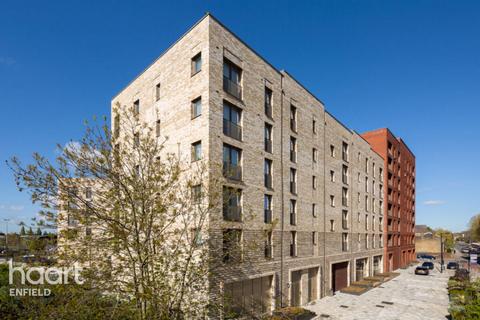 1 bedroom apartment to rent, Woodall Road, Enfield