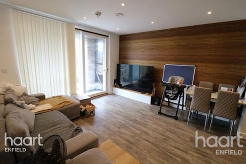 1 bedroom apartment to rent, Woodall Road, Enfield
