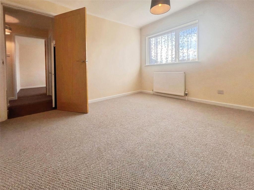 Bedroom 4 (Rear)
