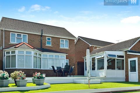 4 bedroom detached house for sale, Top Road, Wrexham LL11