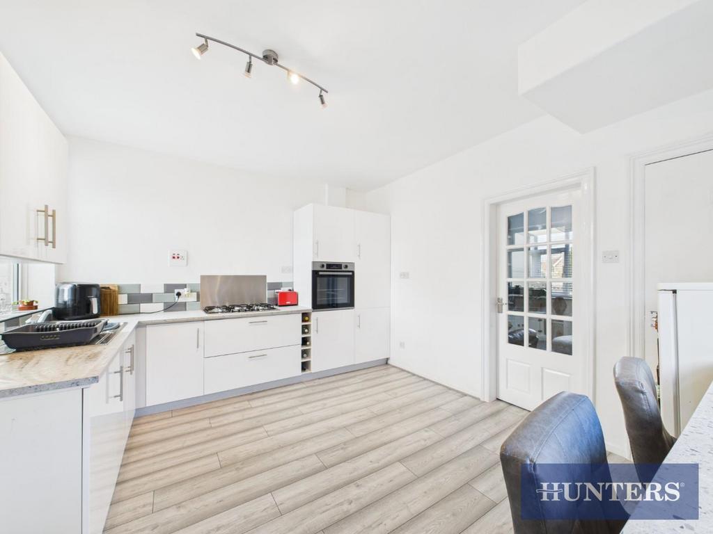 CAM01494 G0-PR0458-STILL012.jpg