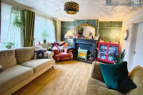 5 bedroom end of terrace house for sale, Albert Grove, Wrexham LL14