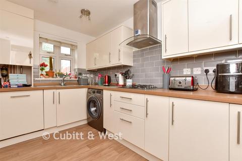 undefined, Carshalton Road, Woodmansterne SM7