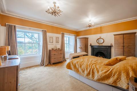 4 bedroom flat for sale, Marshall Place, Perth, PH2