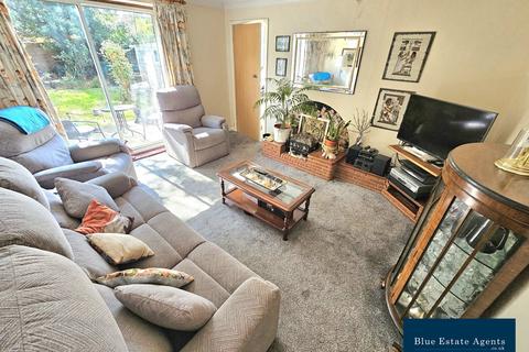 3 bedroom terraced house for sale, Brabazon Road, Hounslow, TW5