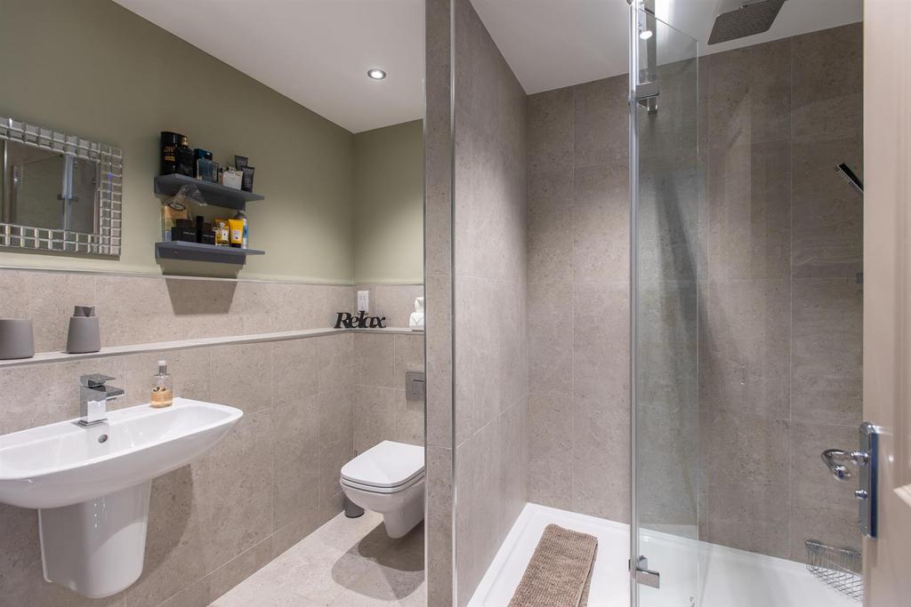 En Suite Shower Room