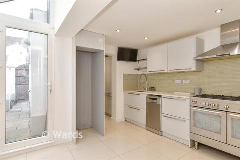 3 bedroom terraced house for sale, Alfred Road, Gravesend DA11