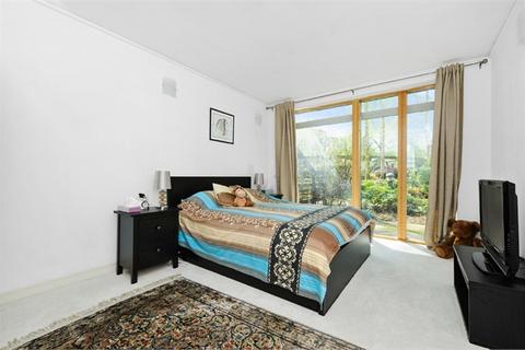 2 bedroom apartment to rent, Maurer Court, John Harrison Way, London, SE10