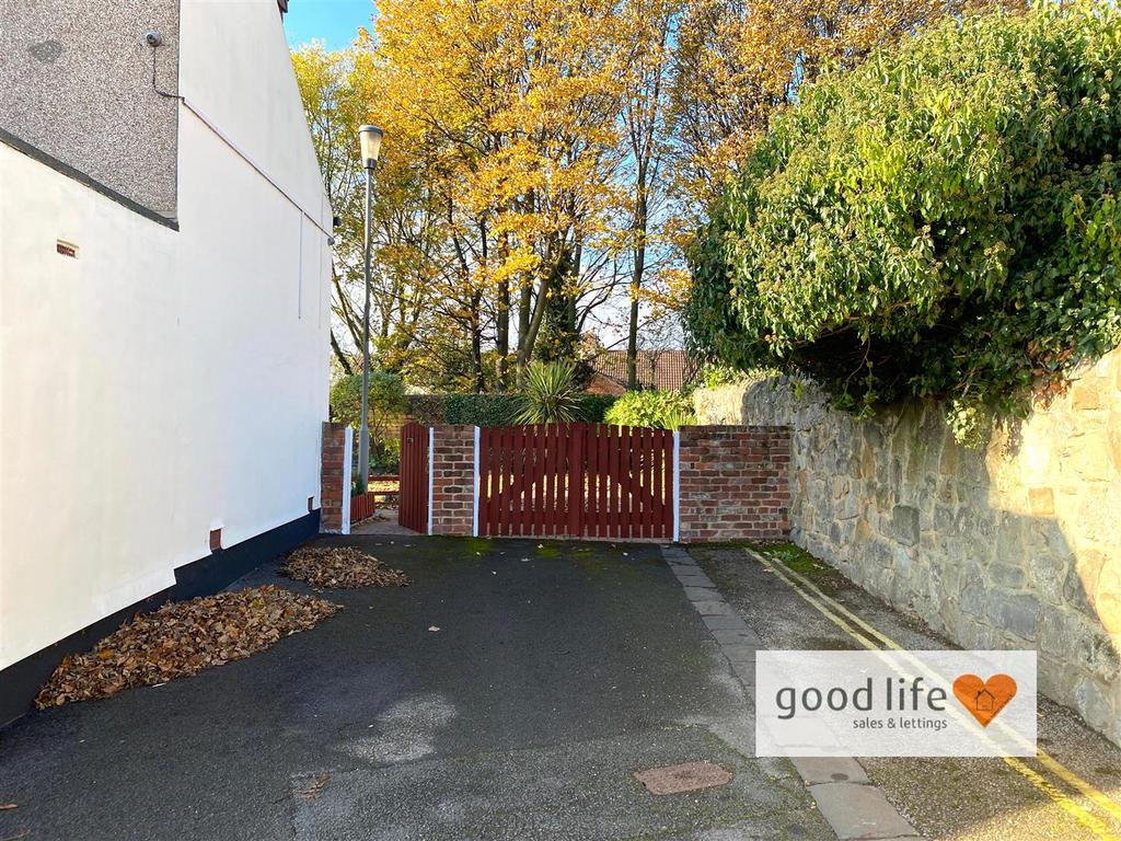 20251107 112622528 i OS12chestercrescent.jpg