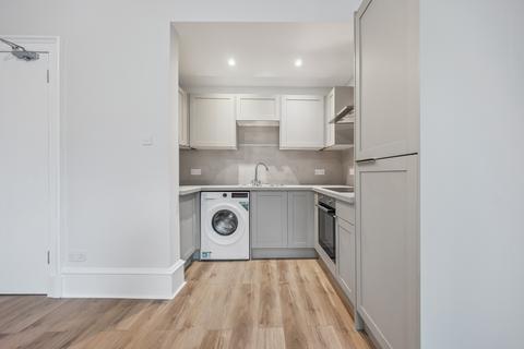 2 bedroom flat to rent, Byres Road, Flat 2-1, Glasgow, Glasgow, G12 8TT