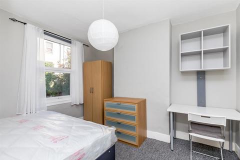 4 bedroom house share to rent, Park Crescent Road, Brighton