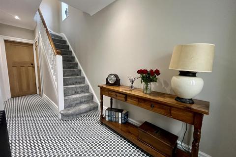 3 bedroom semi-detached house for sale, Stockport Road, Timperley, Altrincham