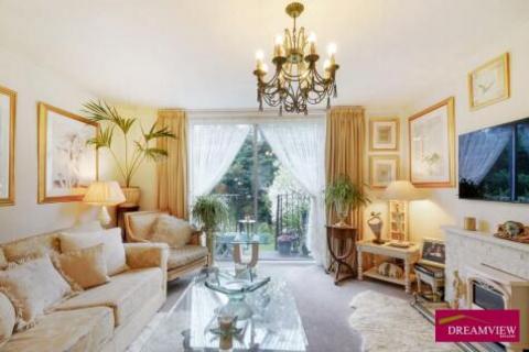 109 Wentworth Road, London, NW11 0RH