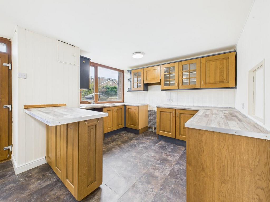 CAM04899 G0-PR0226-STILL017.jpg