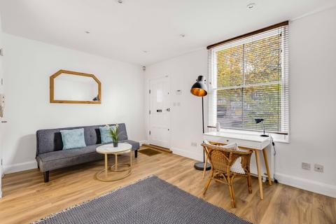 2 bedroom flat for sale, Kingsland Road, London, E8
