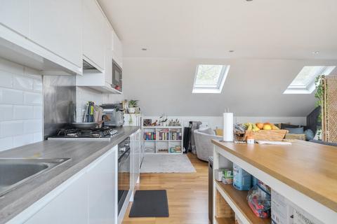 3 bedroom flat for sale, Ross Road, South Norwood, London, SE25