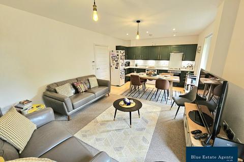 undefined, Hunting Place, Hounslow, TW5