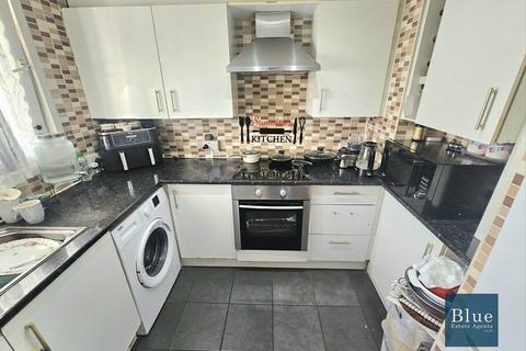 undefined, Redwood Estate, Hounslow, TW5