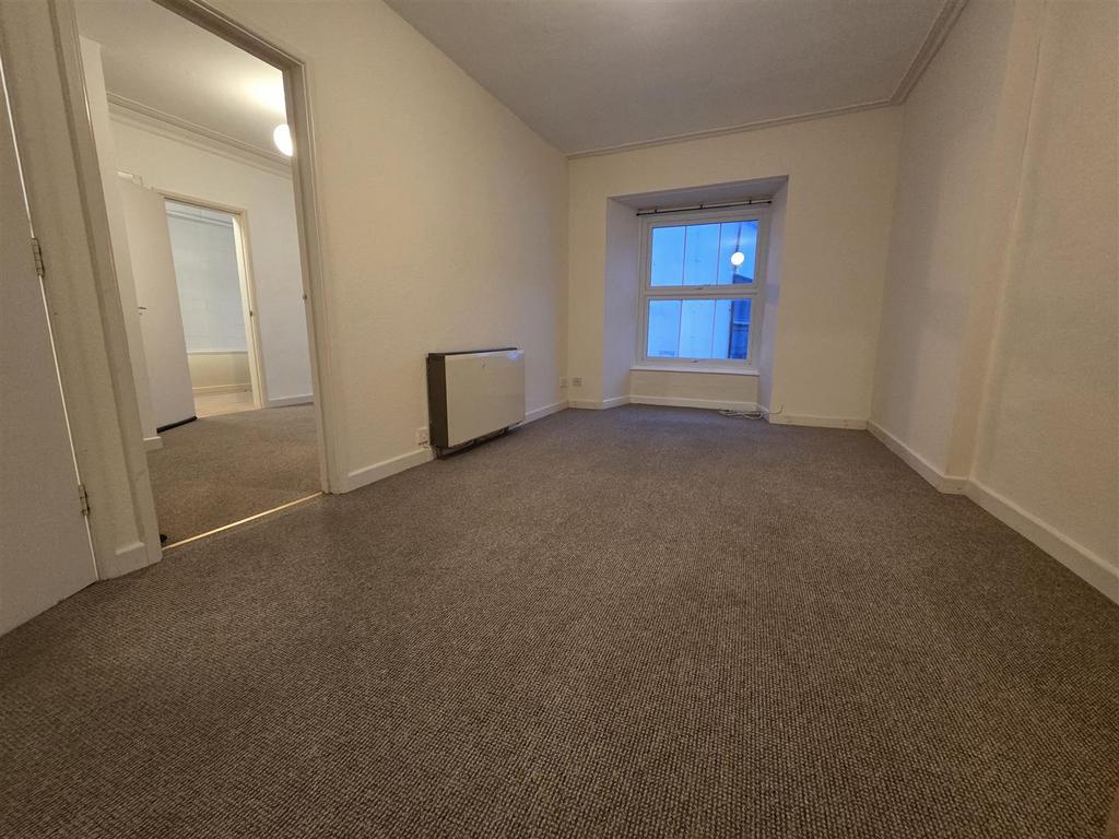 Living room/dining room