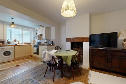 2 bedroom house for sale, Grove Road, Portland