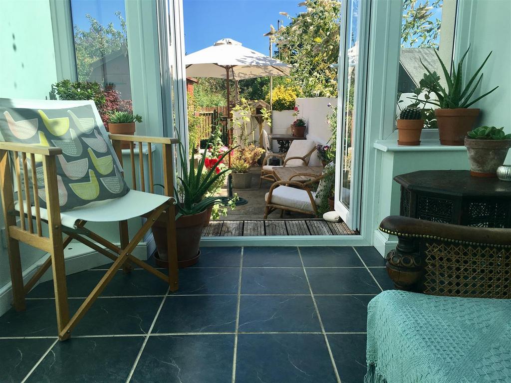 28 Grove 4.jpeg