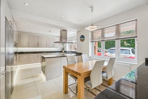 undefined, The Comp, Eaton Bray, LU6