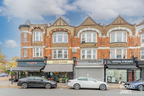 undefined, Aldermans Hill, London, N13