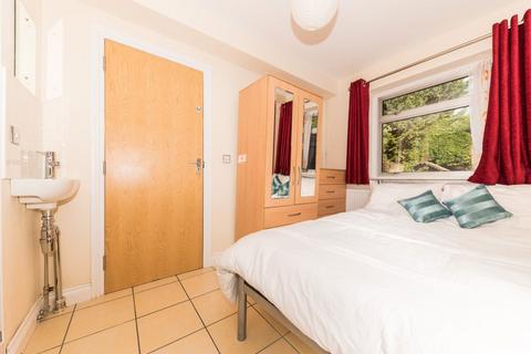 5 bedroom house to rent, College Road, Canterbury