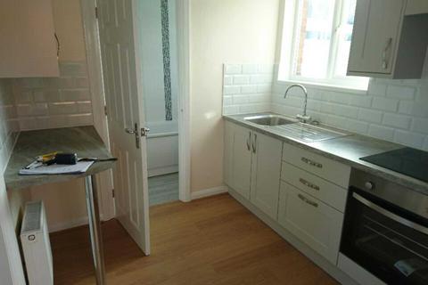 2 bedroom terraced house to rent, Hampden Avenue, Eastbourne