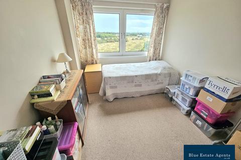2 bedroom flat for sale, Wheatlands, Hounslow, TW5