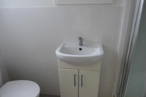 Studio to rent, London, NW11