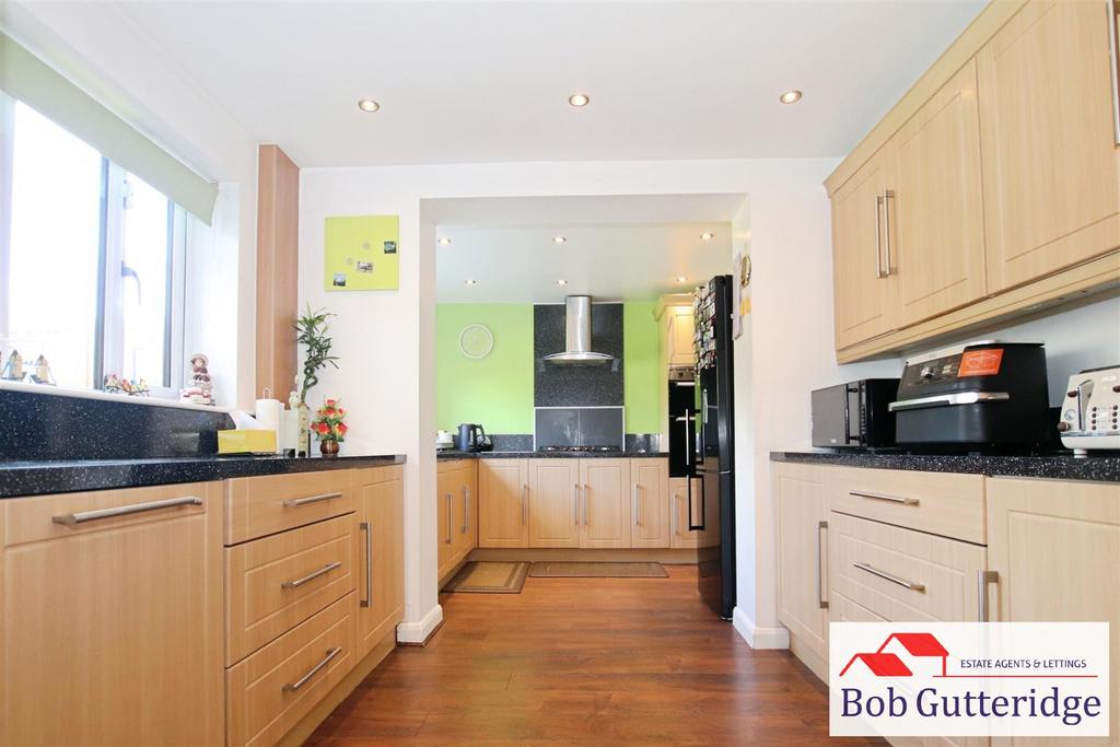 Full width fitted kitchen / dining room