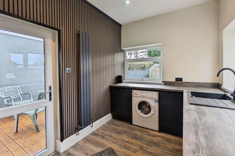 undefined, Middle Road, Swansea SA5